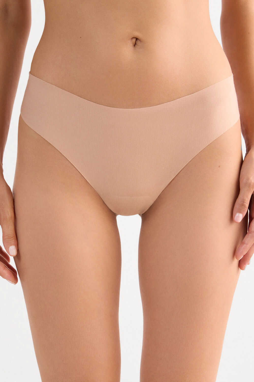 Valentina Brief