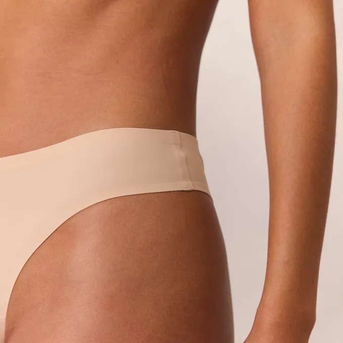 Quality Seamless Thong